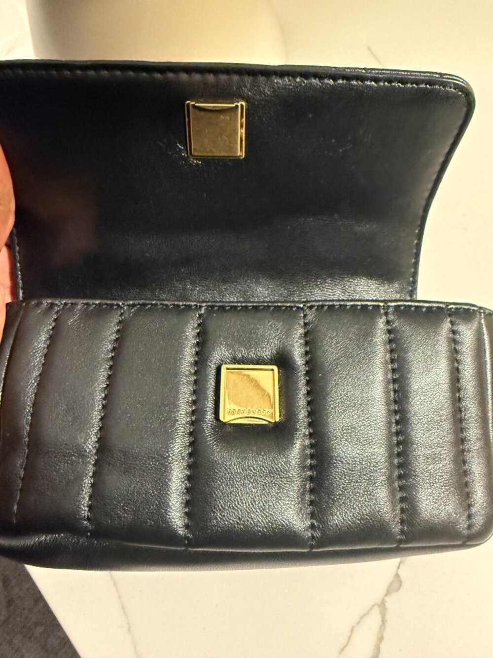 Shoulder Chain Handbag - Picture 4 of 5